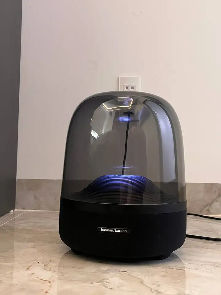 Музыкальная колонка Harman Kardon Aura Studio 3