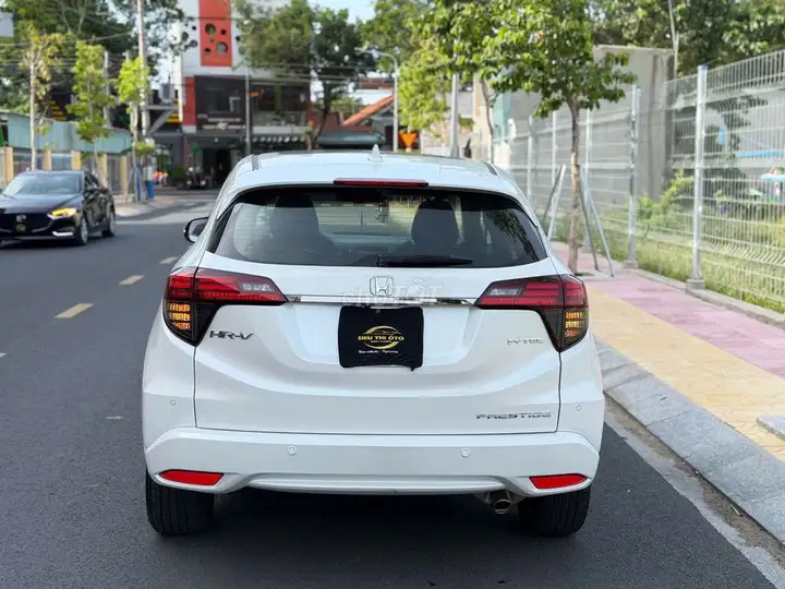Honda HRV Prestige 2020 белый, автоматическая КПП