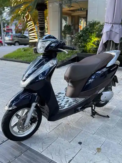 Honda Lead 2017 сине-черная, госномер 43