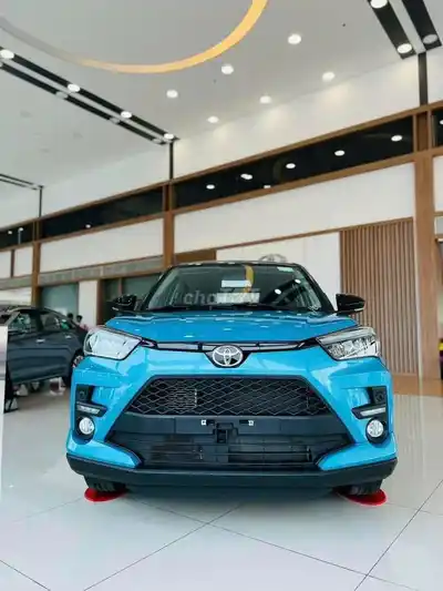 Toyota Raize 2026: скидка 25 млн + подарки в виде аксессуаров
