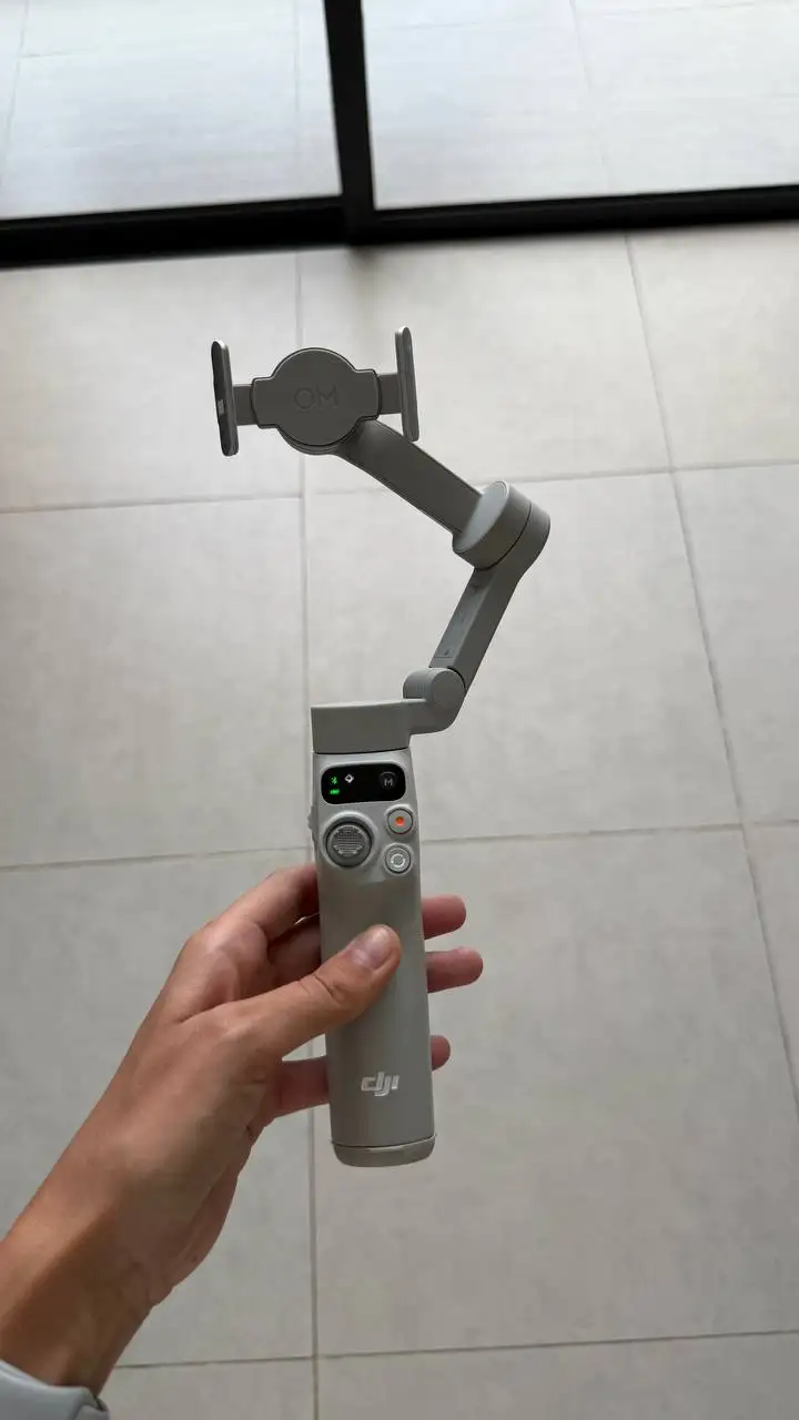 DJI Osmo Mobile 7