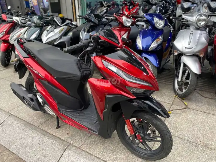 Honda Vario 150 2021 красный б/у