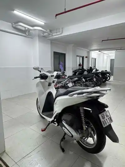 Honda SH 125i 2025 Бело-черный 2000км