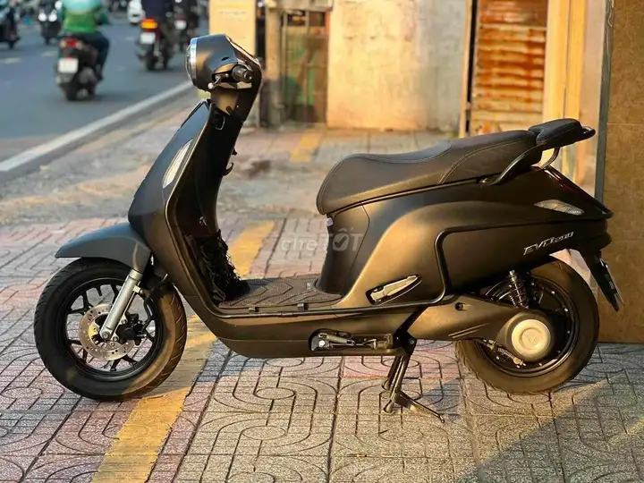 Электроскутер VinFast Evo200 2025 Черный 7 000 км