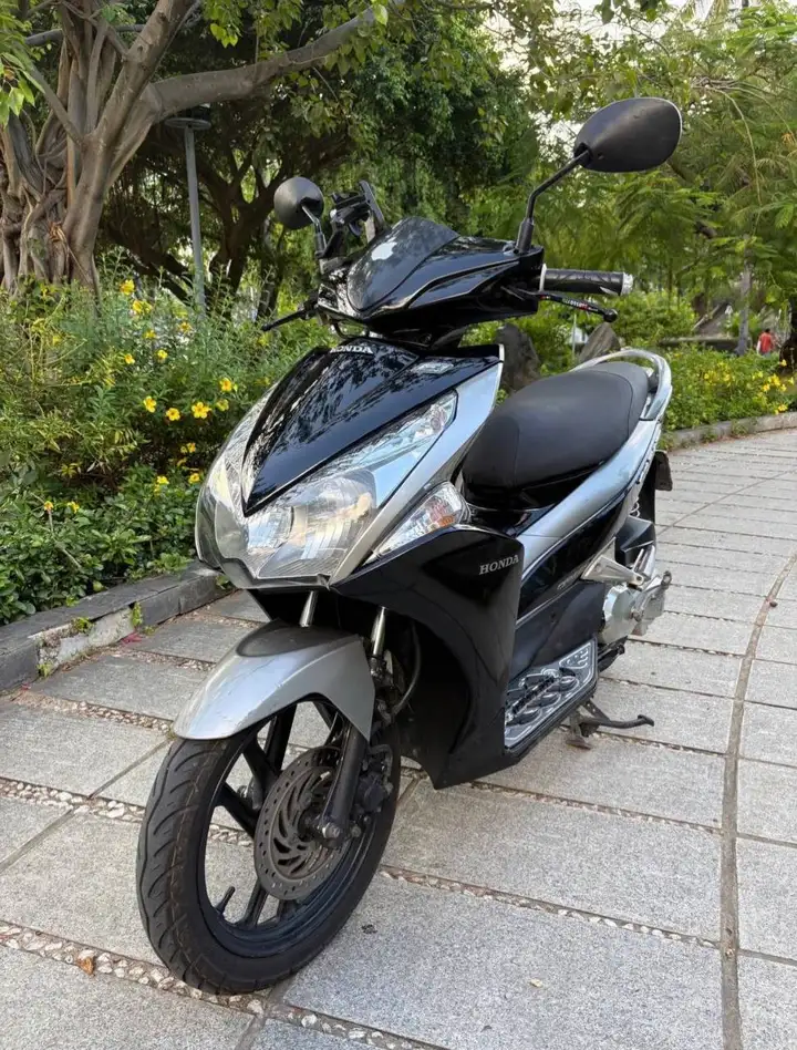 Yamaha Nouvo 5 125cc, Yamaha Luvias 125cc, Honda Lead 2010, Honda AirBlade2 108cc 2011