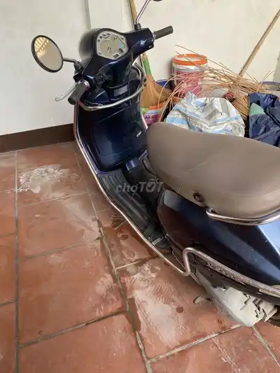 Скутер Piaggio Vespa синий
