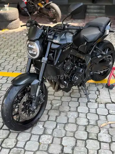 Honda CB650R Black Edition 2023 черный