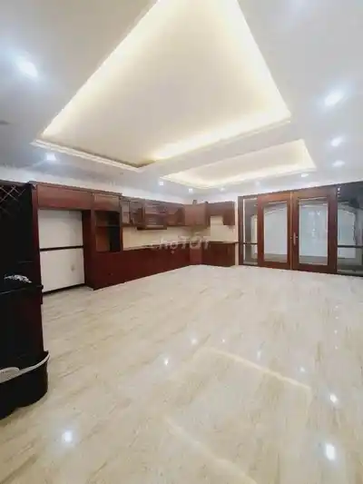 Дом 5 этажей, 100 м², Лак Лонг Куан, Тейхо, с лифтом