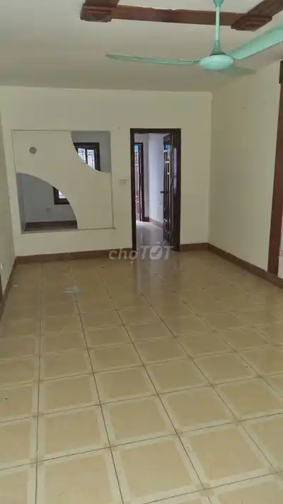 Аренда квартиры на 2 этаже, общежитие Ким Льен, 2 спальни, 65 м², 6,5 млн