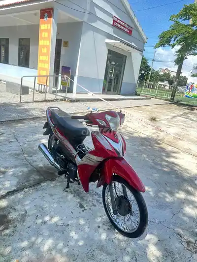 SYM Elegant 100 красный