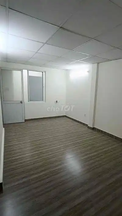 Аренда дома 4х12м, антресоль, 1 спальня, аллея 8м, Фан Ван Хон, 12-й округ