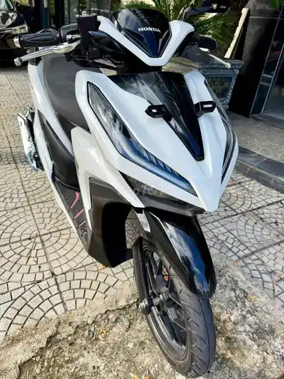 Honda Vario 125 бело-черный, 2020 г.в.