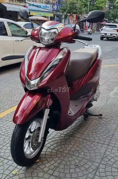 Honda Lead Smartkey, красный, Вьетнам