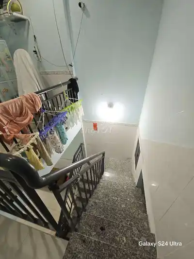 Дом рядом с рынком Kenh 26/3, 4х14м, 2 этажа