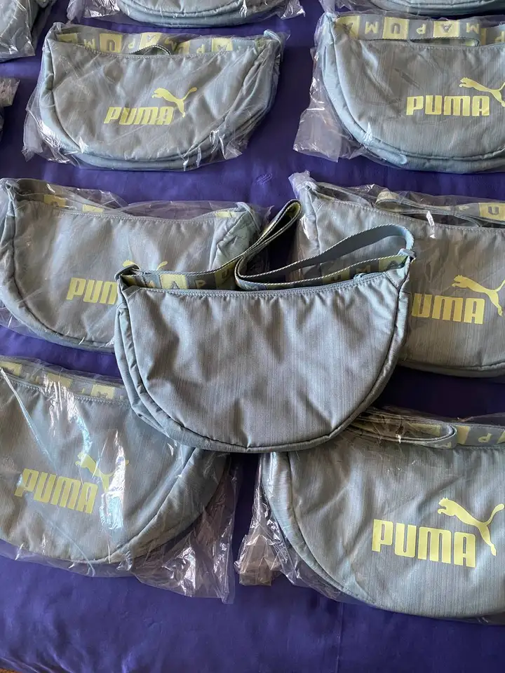 Кросс-боди PUMA Core Base Bag и сумка-полумесяц PUMA Half Moon Bag