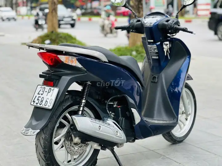 Honda SH 125 2017 синий, от собственника, родной мотор, тихий
