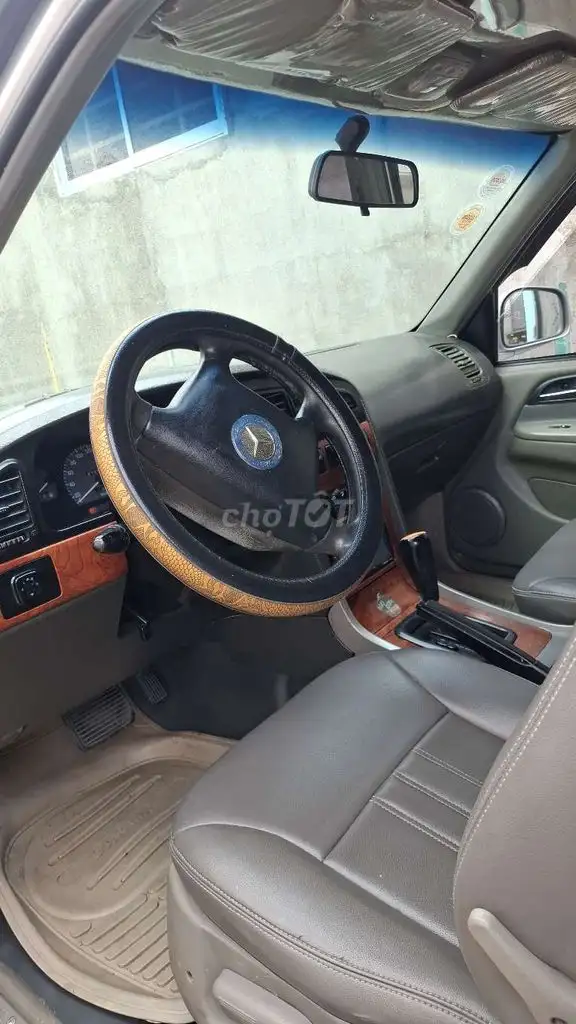 SsangYong 2005, 7 мест, автомат, серебристый