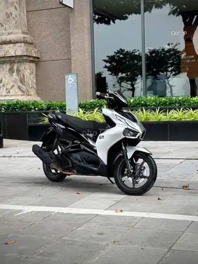 Air Blade 150 ABS 2022 серебристо-чёрный, красивый номер