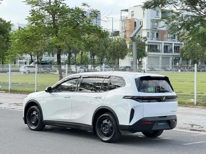 Limo Green 2026, состояние нового, пробег 18.000 км, отличное состояние