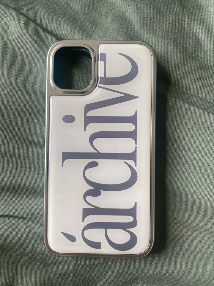 Чехол Archive для iPhone 11
