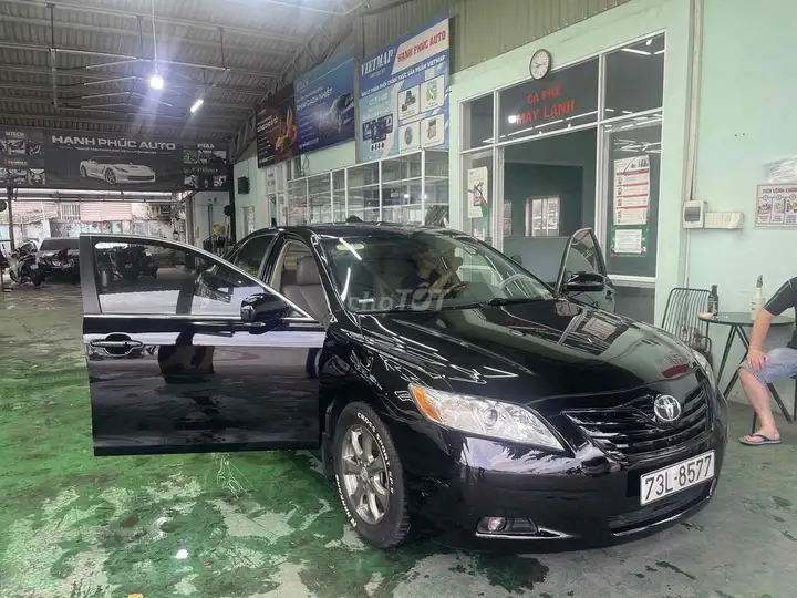 Toyota Camry Американец Черный 5 мест