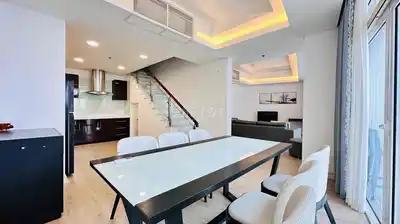 Двухуровневая квартира с 2 спальнями в Azura, Дананг