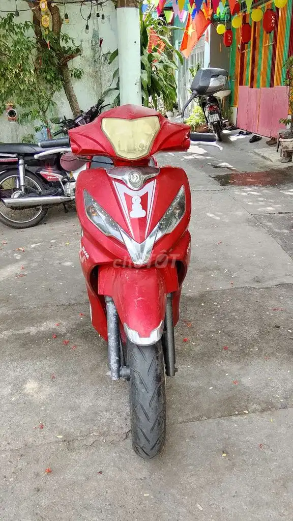 SYM Shark Fi 125cc, красный