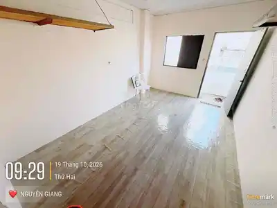 Просторная комната с балконом у кольца Ан Лак и улицы Кинь Зыонг Выонг