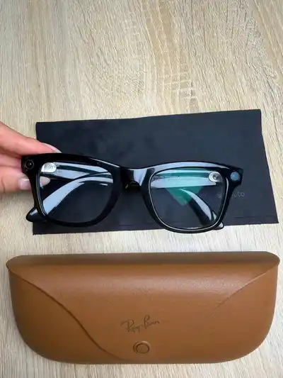 Очки Oakley и Ray Ban