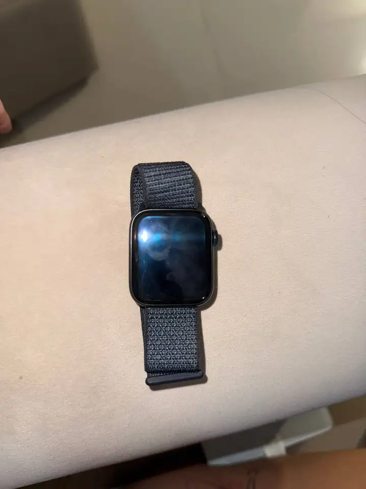 Apple Watch SE 44mm (2024)