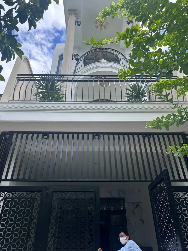 Дом 3 этажа 4 спальни 80м2, Le Thiet, Hoa Khanh