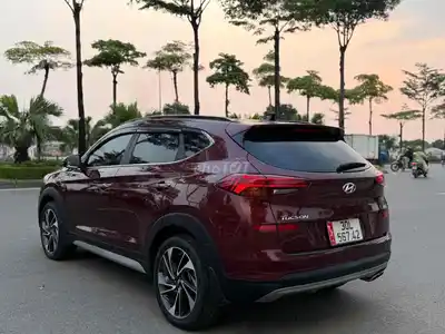 Hyundai Tucson 2021 1.6 Turbo красный 10 000 км