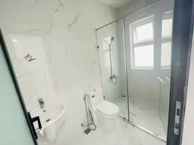 Таунхаус 4 спальни Park Riverside - Lien Phuong, Округ 9, под офис
