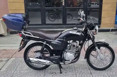 Черная вьетнамская ручная тележка Suzuki GD110 2020