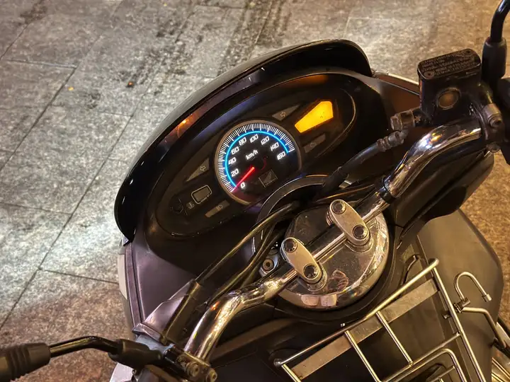 Honda PCX 2011, 125 куб.