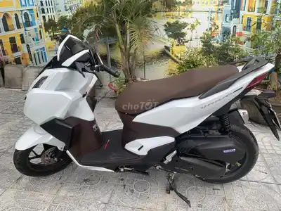 Honda Vario 160 CBS белый 8500 км