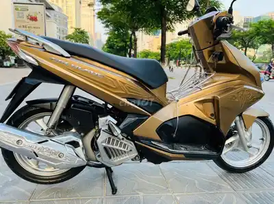 Honda Air Blade золотисто-бронзовый 125cc 2019 номера Ханоя