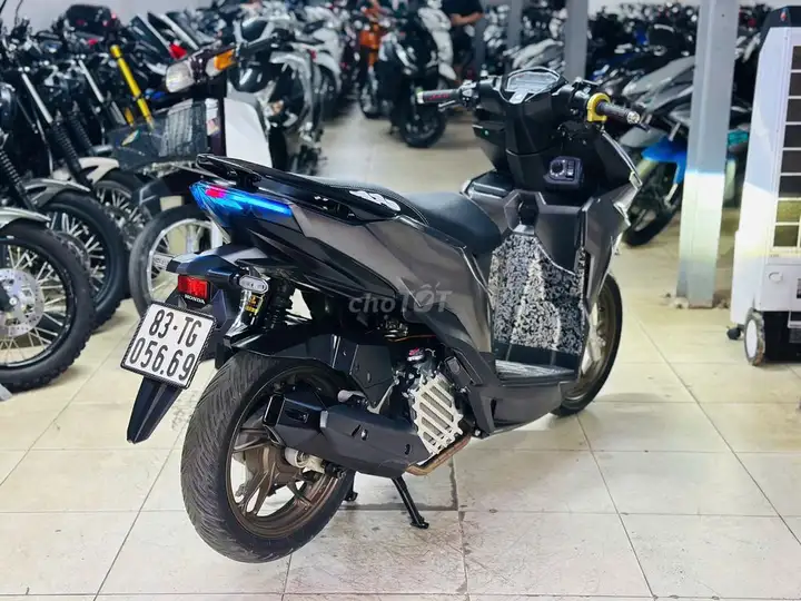 XE MÁY THỊNH PHÁT - VARIO 125 ЧЕРНЫЙ 2025 СУПЕР СОСТОЯНИЕ