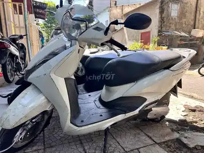 Honda Lead 2018 белый 80000 км