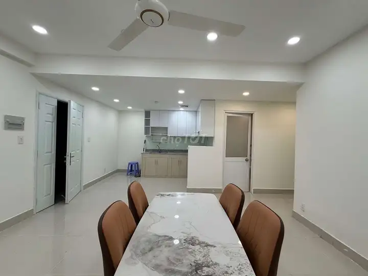 Квартира в ЖК с лифтом 2 спальни - 65м² (6.5x10) светлая