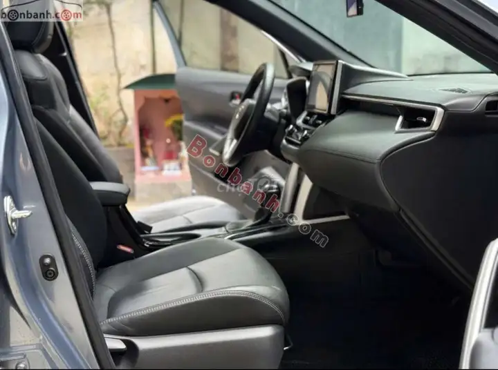 Toyota Corolla Cross V 2021, серый, 85 000 км