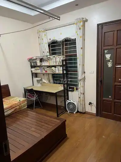 Аренда дома целиком на улице Нгуен Хыу Тхо, Линьдам, 50 м², 5 этажей