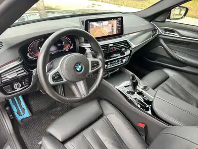 BMW 520i G30 M Sport LCI 2020 черный