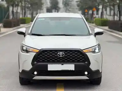 Toyota Corolla Cross G T12/22 очень новая