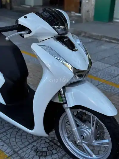 SH 125 2025 белый супер красивый, тихий двигатель, есть рассрочка
