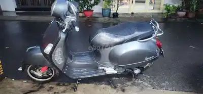 Piaggio Vespa GTS 3Vie 2013 серый с роскошной доставкой