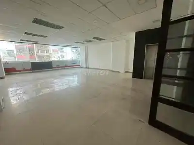 Дом с 2 фасадами на улице Динь Бо Линь, район Бинь Тхань