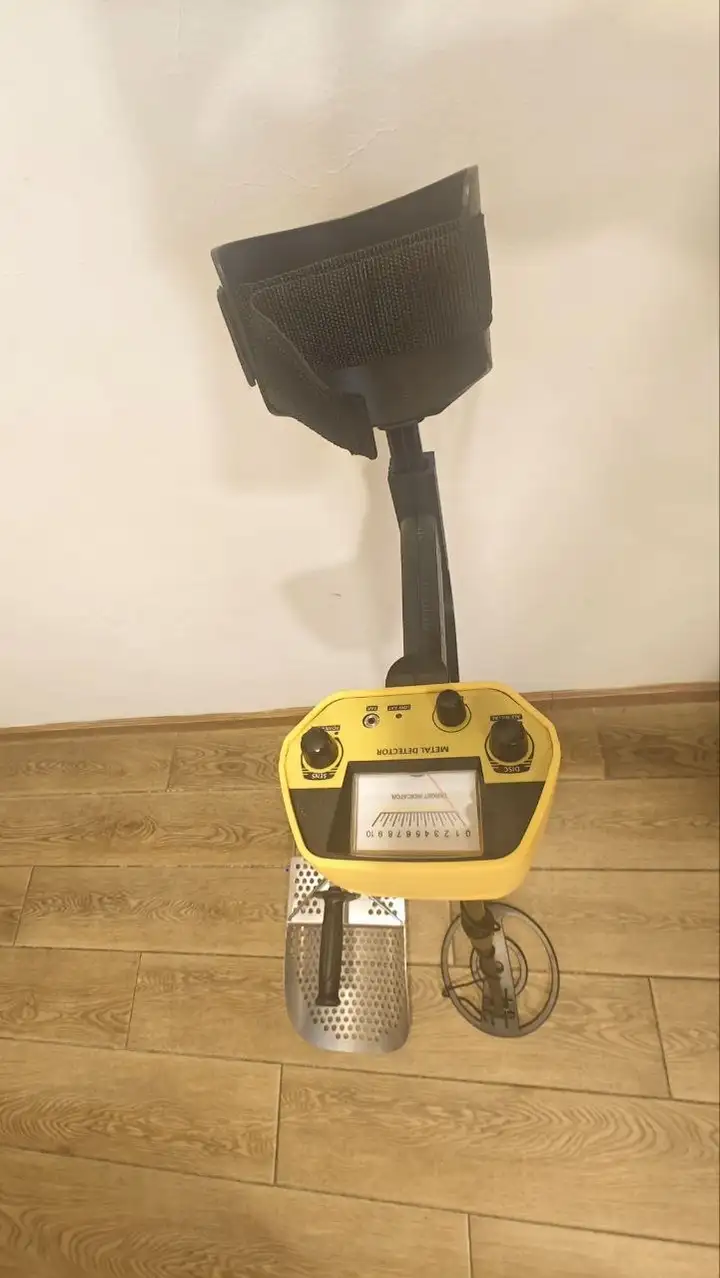 Металлоискатель GT-5090 с совком