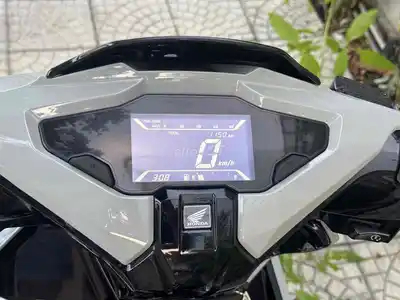 Honda Air Blade 125 2024 Sport 1150 км серо-красный