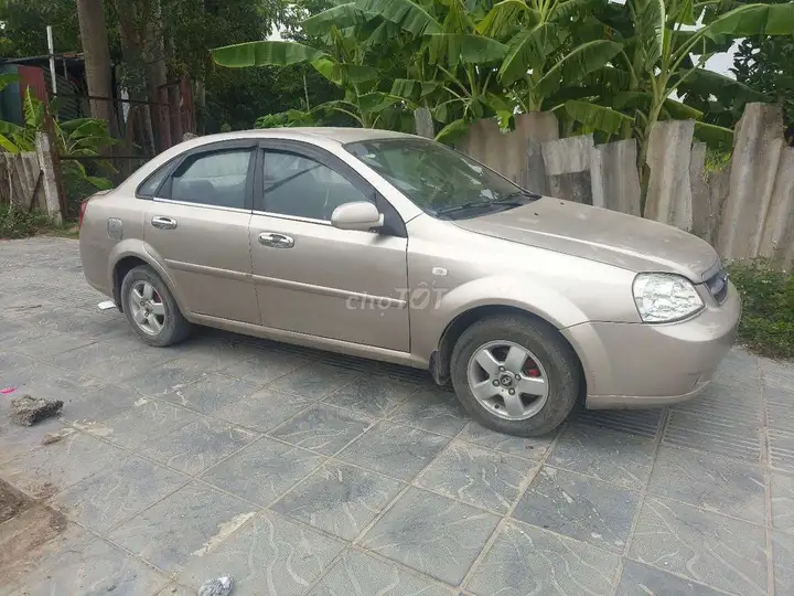 Chevrolet Lacetti 2008, песочно-желтый